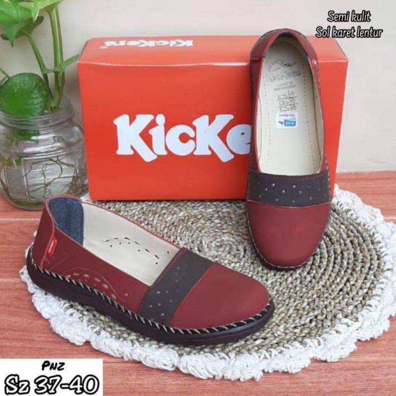 Sepatu wanita//kickers//COD//gratis ongkir//best seller//