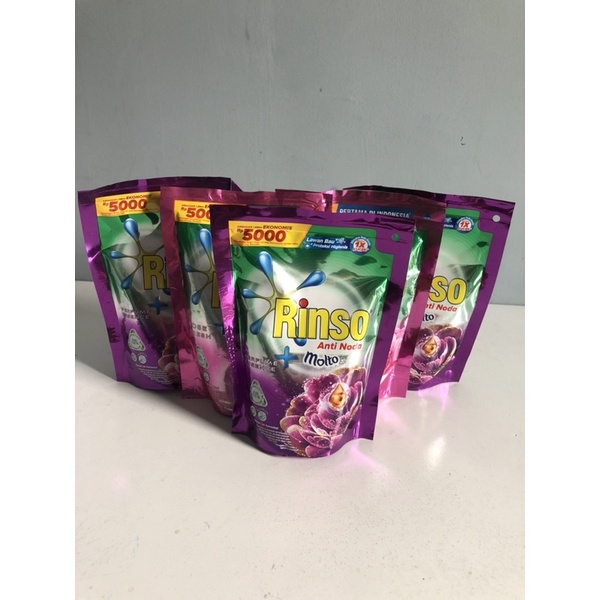 RINSO DETERGENT CAIR + MOLTO KEMASAN 215ml
