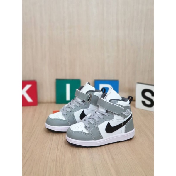 SEPATU ANAK NIKE JORDAN ABU SEPATU JORDAN ANAK LAKI LAKI SEPATU NIKE KIDS