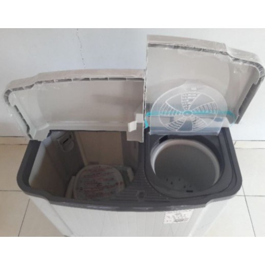 LG Mesin Cuci 2 Tabung 7 Kg P7000N Twin Tub Semi Auto P7000