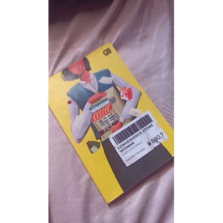 Convenience Store Woman (novel preloved)