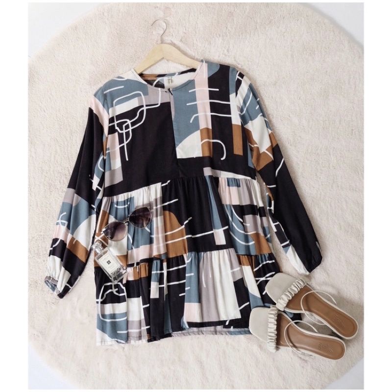 Jenna Blouse Vanilla Hijab M