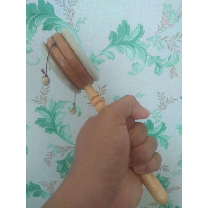 marakas alat musik mainan tradisional Kalimantan Selatan