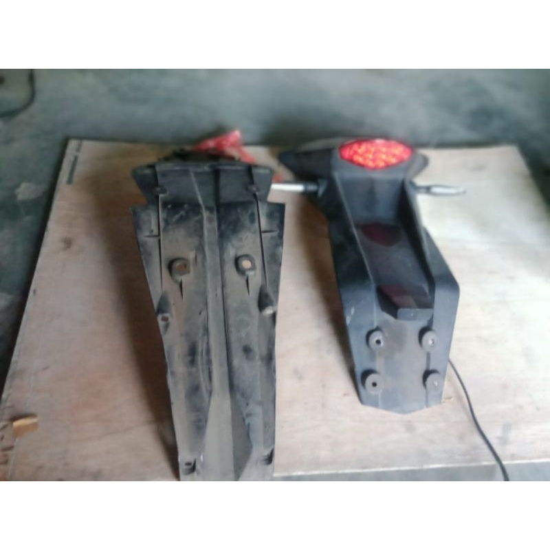 spakbor belakng dan box filter KTM Duke 200