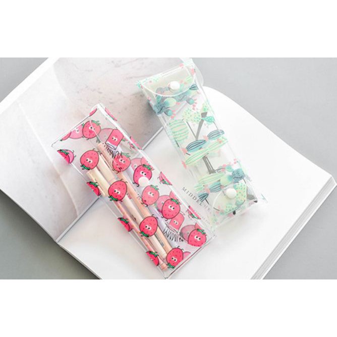 

Tempat Pensil Bahan PVC / Kotak Pensil PVC / Tempat Pensil Motif Lucu