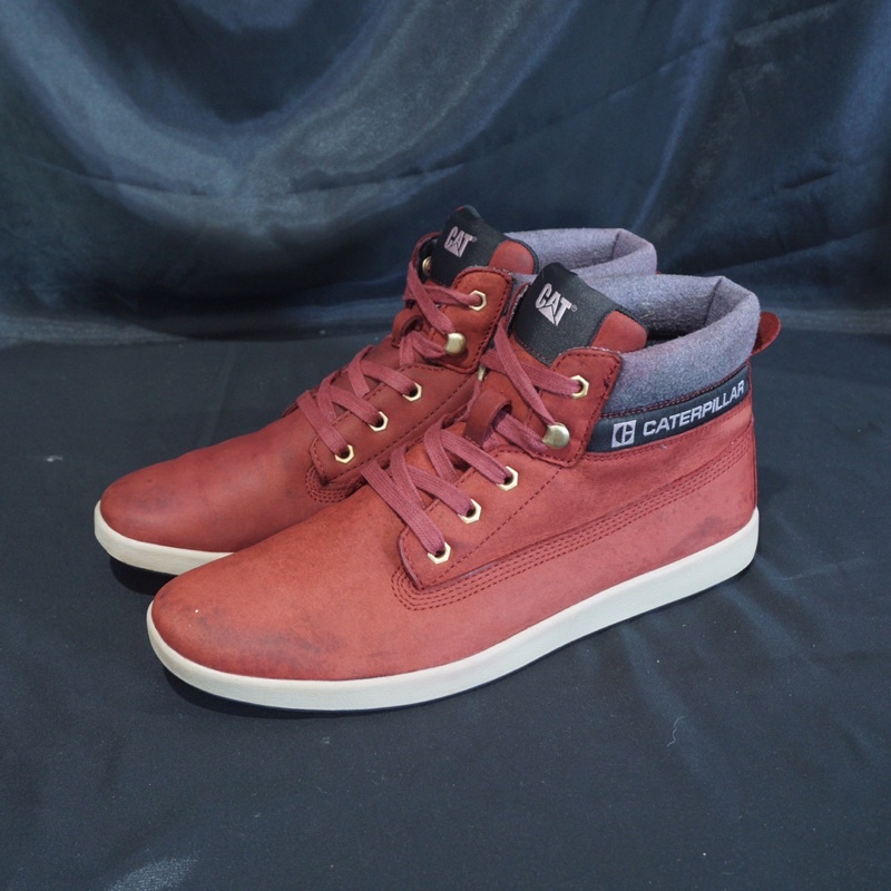 Sepatu boots caterpillar original bekas murah