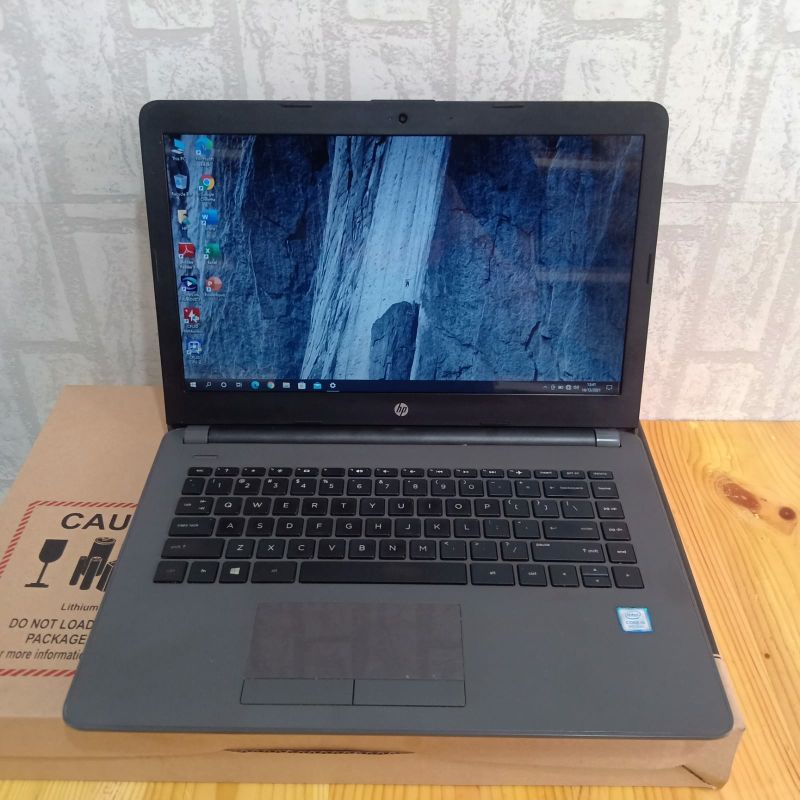 Laptop HP 240 G7 Cor i5-7200U Gen 7 Ram 4GB HDD 1TB Vga HD Graphic 620 Windos 10 Body bezeles Mulus super slim