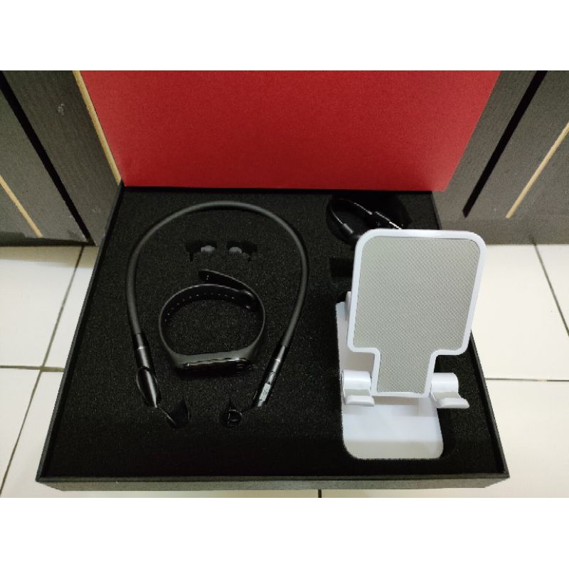 OPPO  RENO 5 GIFT BOX SET OASE MERAH