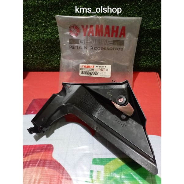 Mata Kucing Yamaha Rx King / Air Scoop Yamaha Rx King Asli Sebelah Kanan ( 3KA-F137X-00 ), Sebelah Kiri ( 3KA-F137W-00 )