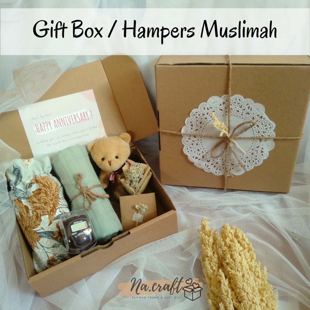 

Hampers Hijab/Gift box Hijab/ Gift box Muslimah/ Kado Ulang Tahun Cewek/ Kado Guru/ Kado Hari Ibu
