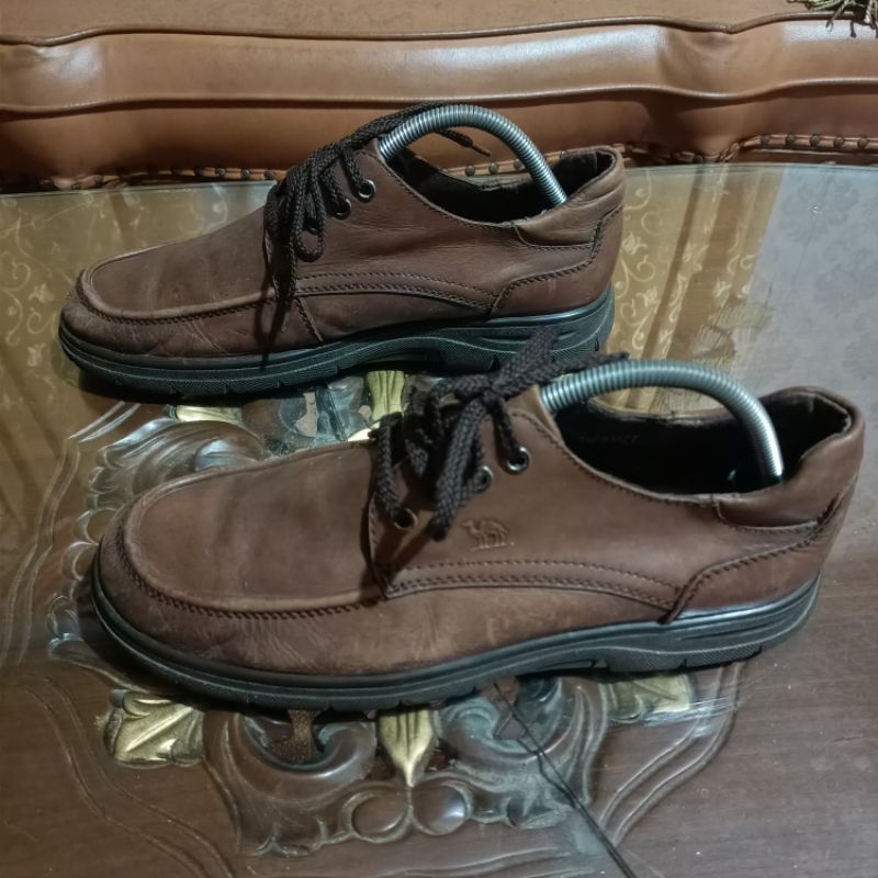 sepatu second import. sepatu kulit bekas murah preloved size 41