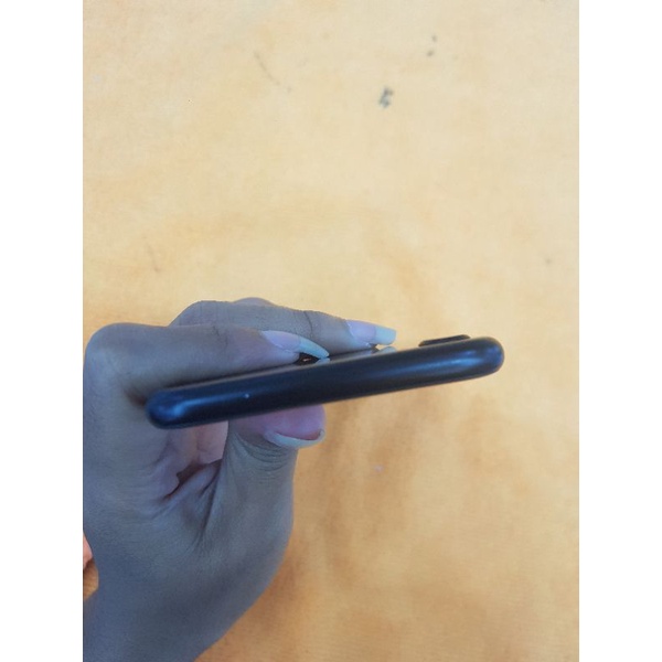 apple iphone SE 2020 64gb black garansi internasional mulus