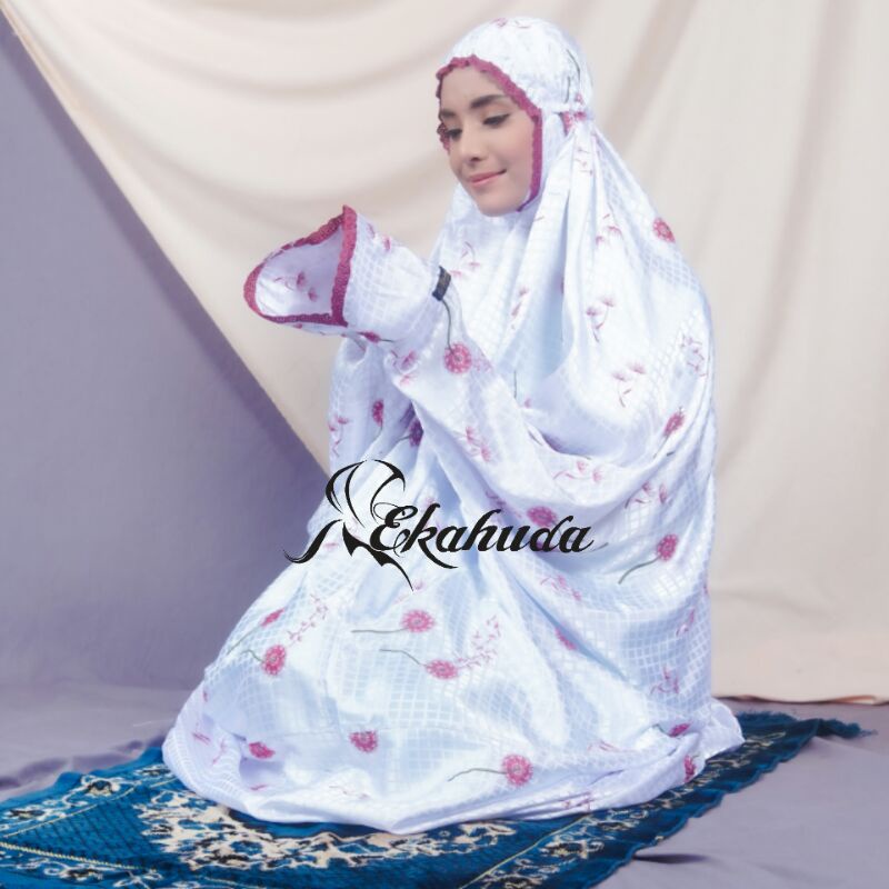 Mukena Semi Sutra Kotak Bulgari Terusan Langsungan Mukenah Putih Adem Dewasa