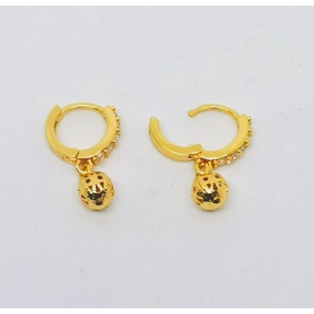 Anting wanita //anting klip koncer//anting permata //perhiasan //anting lapis emas