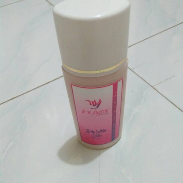 Body white dr.widyarini, handbody siang, lotion siang