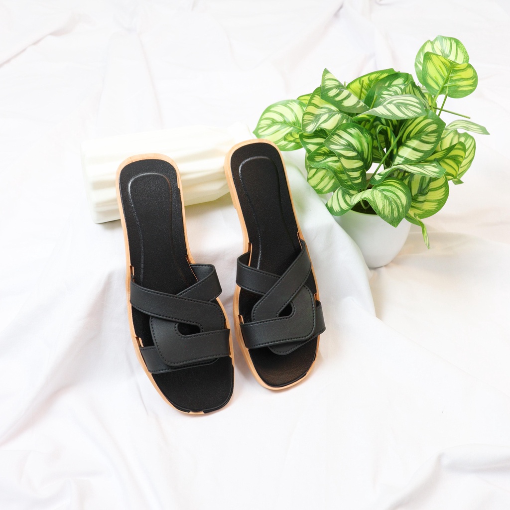 Fiqo Sandal Wanita Slip On Teplek - Demorin Karet