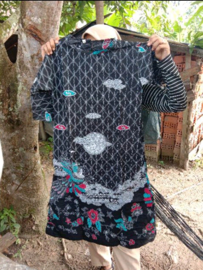 Batik Couple Keluarga Sania Ruffle Ori Ndoro Jowi Dnt Motif Mega Bulan Abu