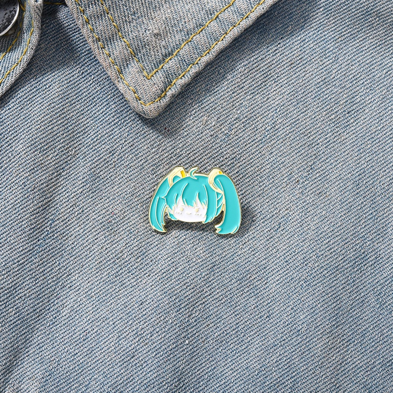 Qihebros Pin Enamel Desain Hatsune Miku Pasang Ranselpakaian