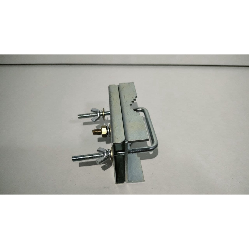 Bracket Antena Thor pengikat antena ke tiang