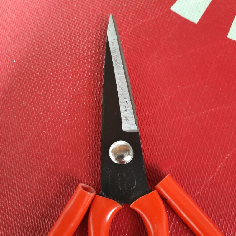 

Gunting Kain/ Gunting New Deland 7.5inchi