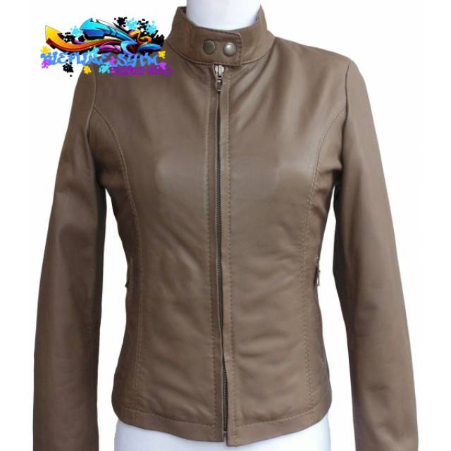 jaket wanita bahan semi kulit. jaket kulit wanita