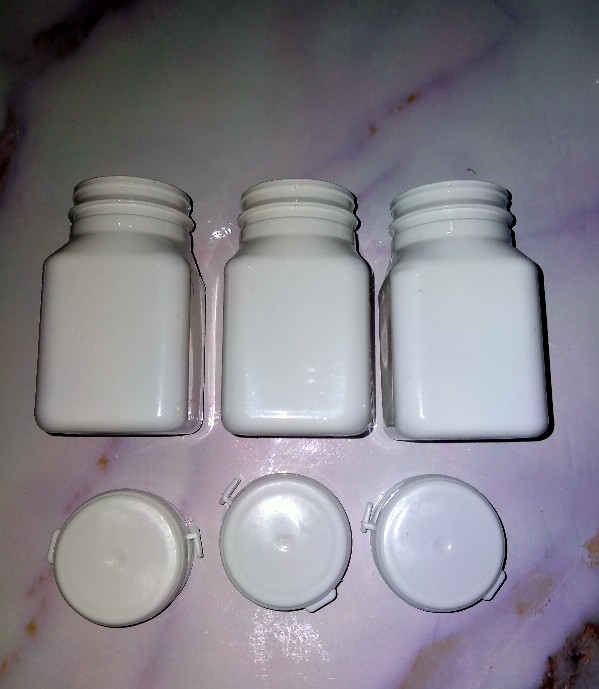 Botol Kotak Dof Putih Isi 30