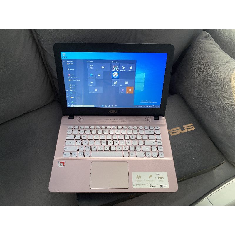 LAPTOP ASUS VIVOBOOK X441M ROSE GOLD LIKE NEW /RAM 4GB/1 TB HDD/ EX DISPLAY