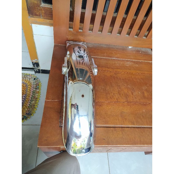 slebor belakang gl00 slebor gl100k ori copotan motor