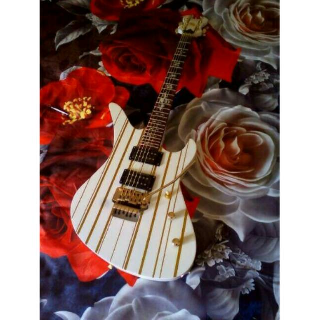 Gitar Listrik / Elektrik Schecter Synyster Gates A7x White Gold