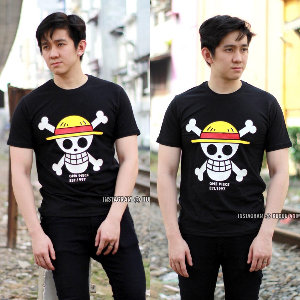 Kaos Onepiece Logo Legacy Black Mugiwara