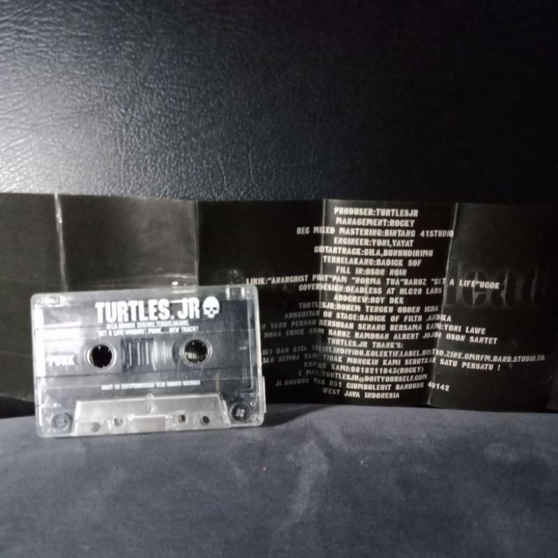 kaset pita TURTLES JR RESTART THE PUNK
