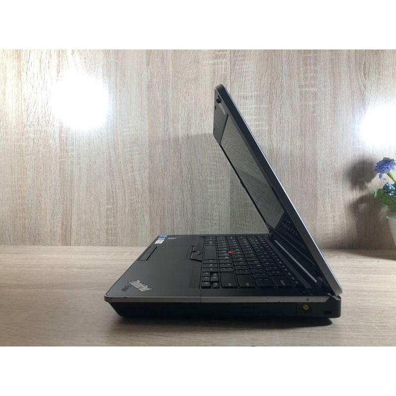 Laptop Bekas Core i5 Gen 2  RAM 4GB HDD 320GB