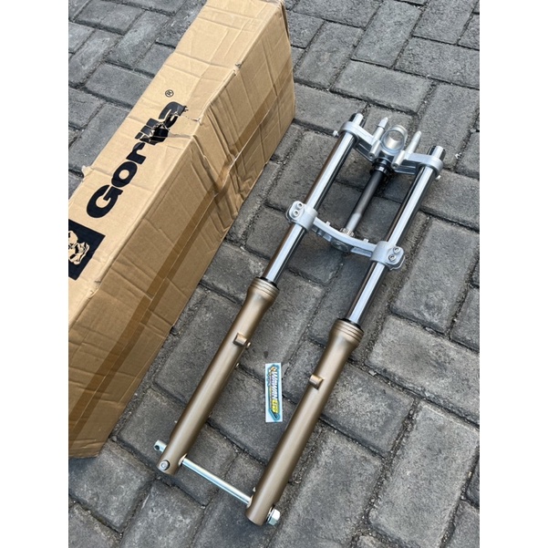 skok Ninja gorila Shock ninja gorilla