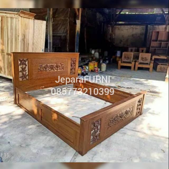 Tempat Tidur Dipan Jati Jepara