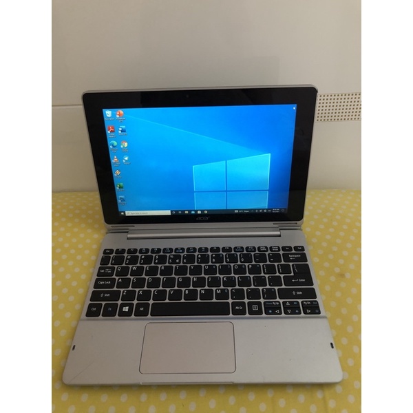 Acer Aspire Switch 10 - Laptop layar sentuh/ dapat dilepas (Baca Deskripsi)