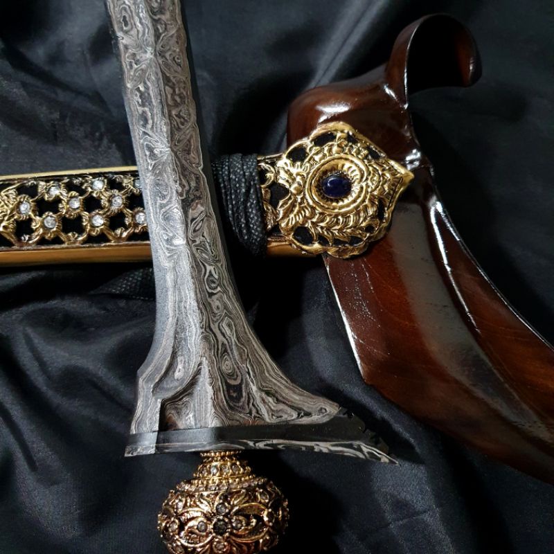 Keris Jalak Ngore Pb Pamor Kupu Tarung