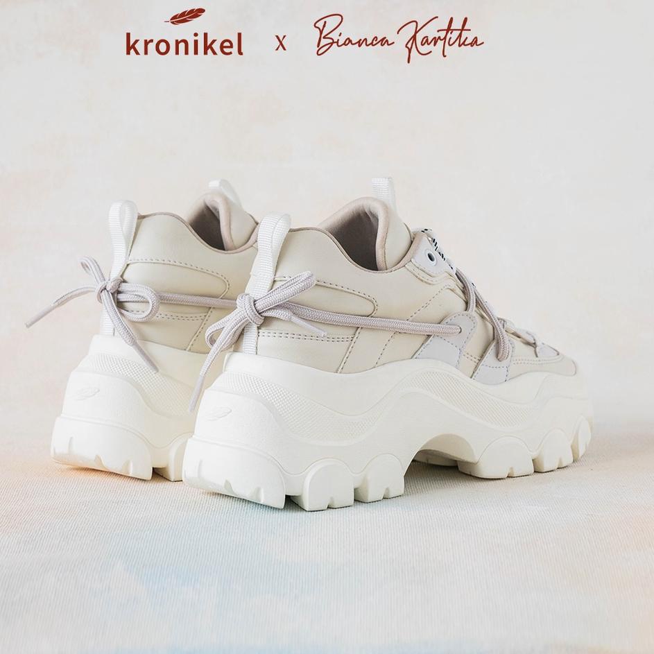 Harga TERMURAAH.. [PREMIUM LOKAL BRAND] KRONIKEL PROJECT x BIANCA KARTIKA // INSA - Ivory
