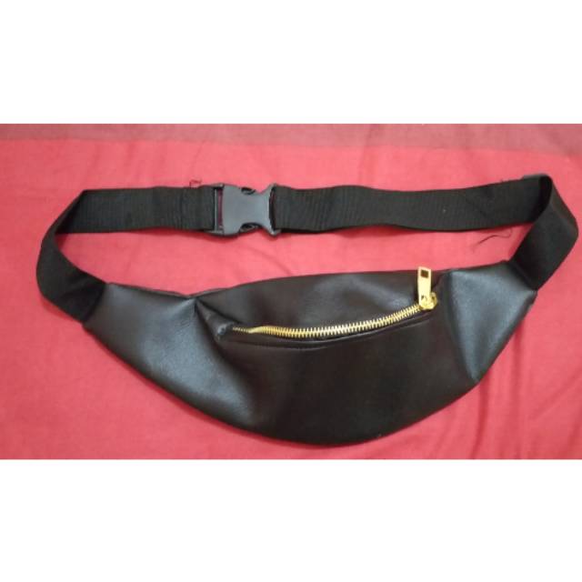 

Waistbag no brand new lepas tag doang.