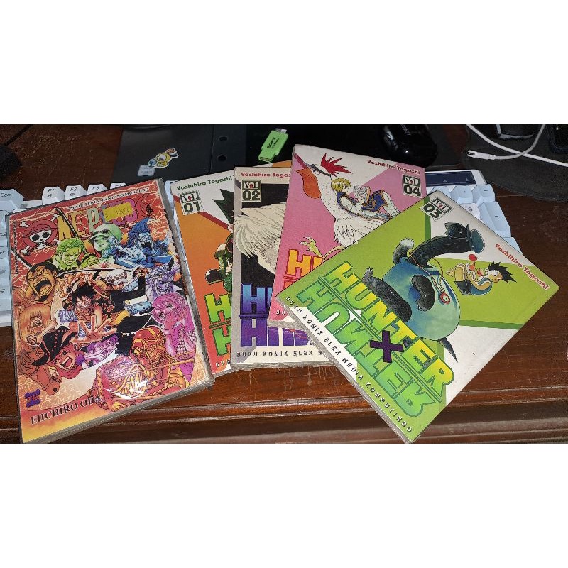 Buku Komik One Piece vol 76, Hunter x Hunter vol 1-4