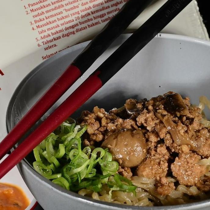 

Bakmi Tiga Marga (Babi) Isi 2 Porsi Terbaru