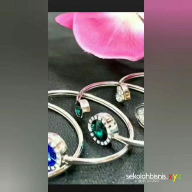 Gelang KK LIFORCE made in USA