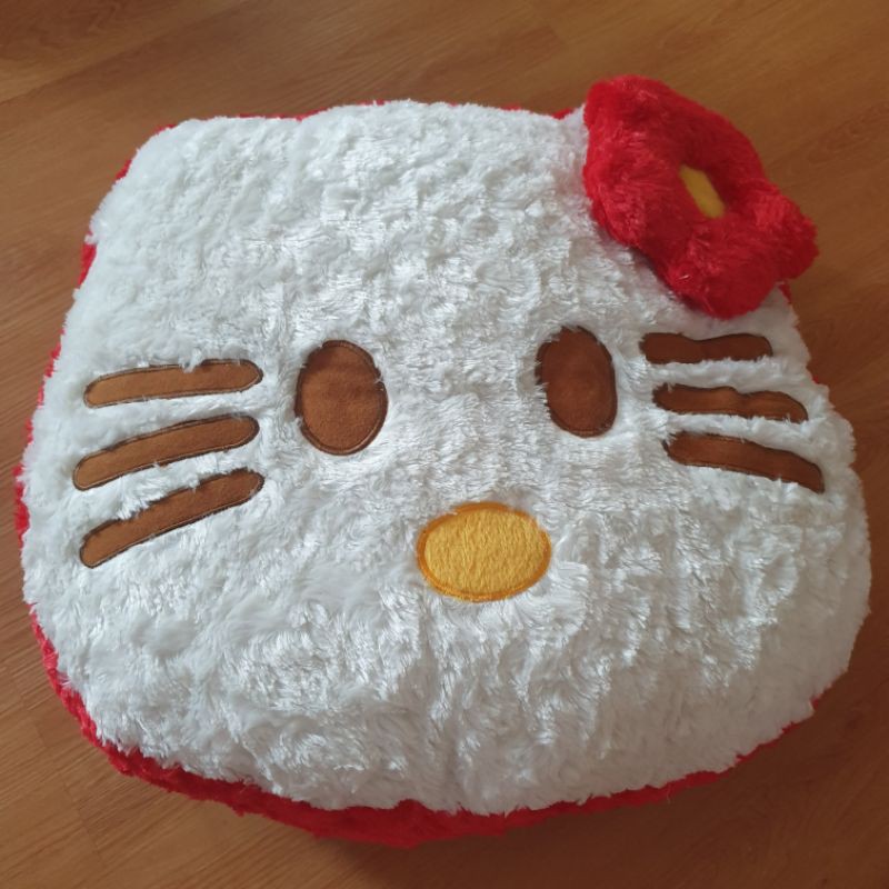 Bantal Karakter Hello kitty Merah jumbo lebar 55cm kado souvenir ulang tahun