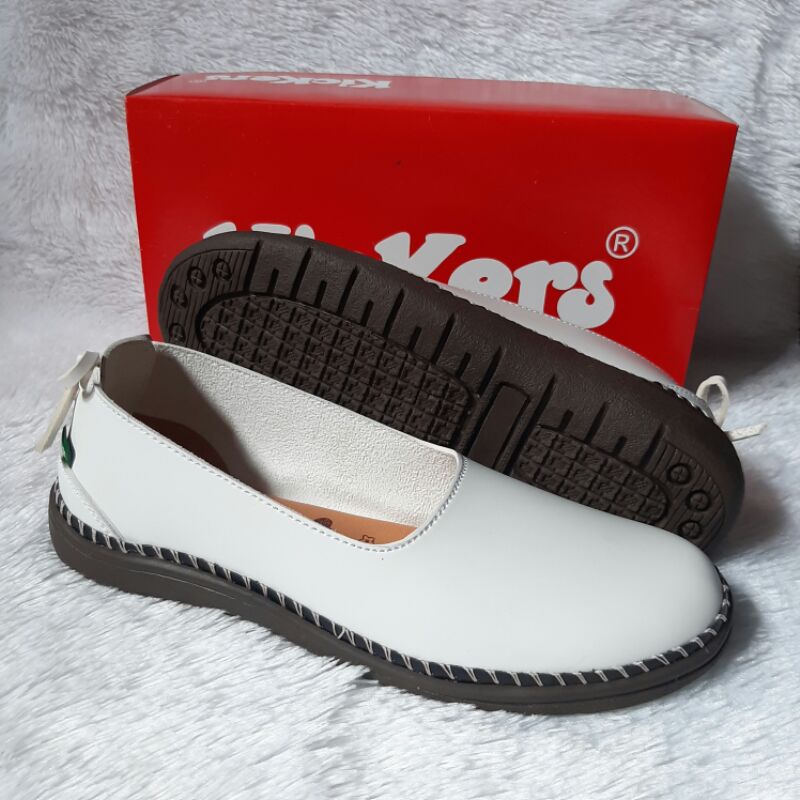 ZAA.IDN - SEPATU SLIP ON WANITA KICKERS PUTIH UK. 37-40