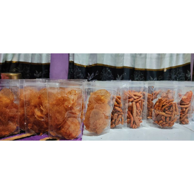 

Snack atau Cemilan Serba 2.500 (isi 4pcs bisa mix) + Free 1pcs NyamNyam