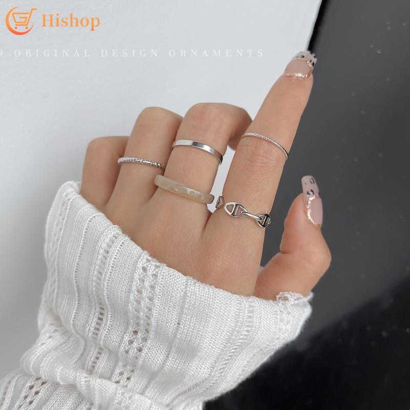 5pcs / Set Cincin Model Twist Hollow Bahan Resin Warna Silver Untuk Wanita