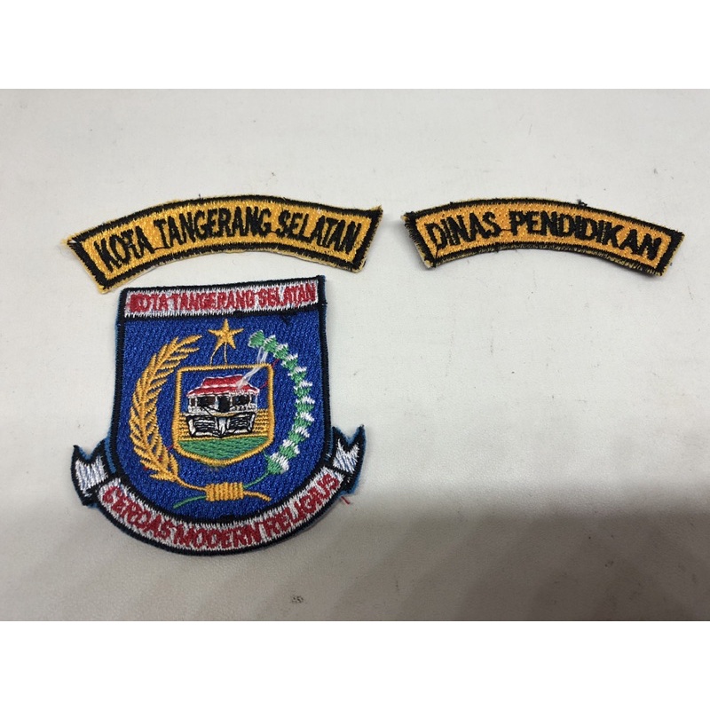 Satu set logo emblem patch Tangerang selatan bordir komputer