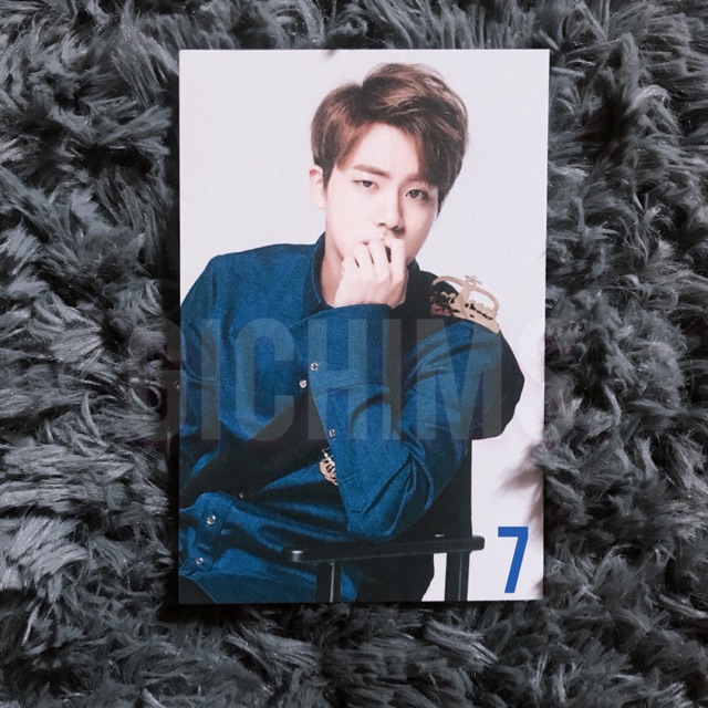 BTS ONSTAGE EPILOGUE OFFICIAL MINI PHOTOCARD