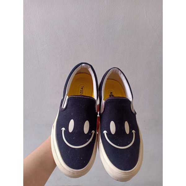 /PRELOVED/ Slip On Gozeal