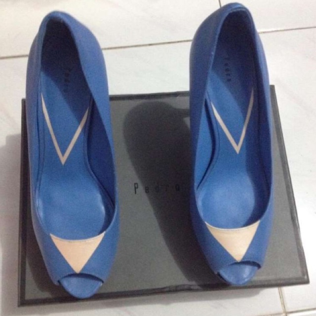 Sepatu pedro warna biru original (NEW)