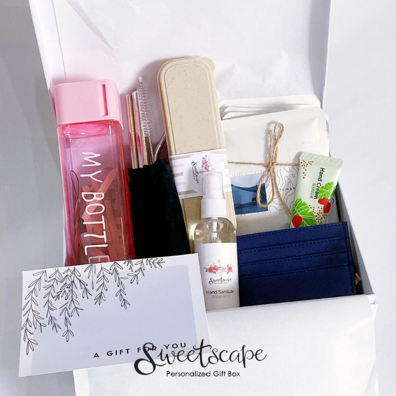 

Gift Box Package 323-Paket Hampers 323 - KADO MURAH WISUDA - KELULUSAN